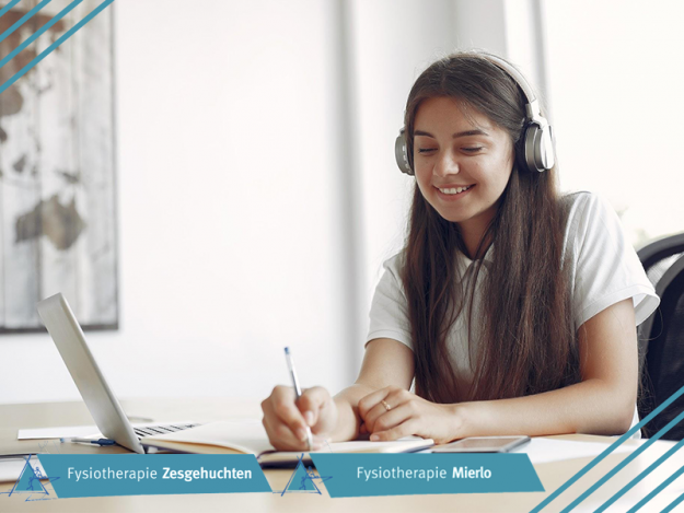 Zesgehuchten school Schooljaar, school, werk, nieuw, jaar, huiswerk, thuiswerk, werken thuis, werk thuis, nekklachten, schouderklachten, rugklachten, rug, nek, schouder, studeren, studie, leerling, student, werknemer, laptop, computer, nekpijn, rugpijn, schouderpijn, ademhaling, houding, ergonomisch, ergotherapie, beweging, werkplek
